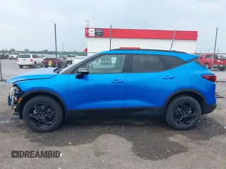 2024 Chevrolet Blazer LT z VIN 3GNKBJRS7RS129203, wystawiony jako IAAI lot #42266070 z przebiegiem 24 094 mil mil oraz . Historia ofert i sprzedaży dostępna na DreamBid. Obrazek 15.