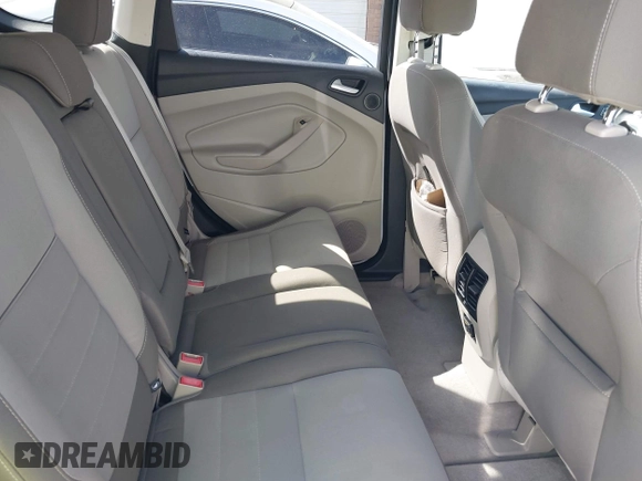 2013 Ford Escape SE with VIN 1FMCU0GX2DUB60296, listed as a IAAI auction lot 41955131 with 144,762 mi miles. Bid and sale history available at carsss.com. Image 8.