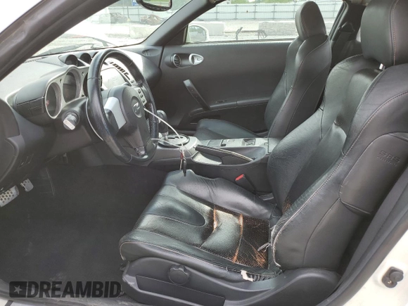 2003 Nissan 350Z Touring z VIN JN1AZ34E43T012305, wystawiony jako Copart lot #53831675 z przebiegiem 201 095 mil mil oraz Nie do naprawy • Non repairable. Historia ofert i sprzedaży dostępna na DreamBid. Obrazek 7.