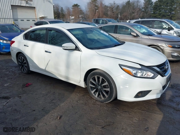 2018 Nissan Altima 2.5 SV with VIN 1N4AL3AP5JC170904, listed as a IAAI auction lot 41621502 with 115,674 mi miles. Bid and sale history available at carsss.com. Image 1.