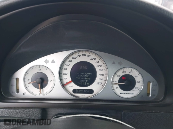 2007 Mercedes-Benz CLK 550 with VIN WDBTK72F37F222068, listed as a IAAI auction lot 42124732 with 169,442 mi miles and . Bid and sale history available at carsss.com. Image 7.