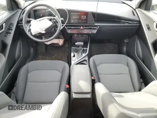 2024 Kia Niro LX with VIN KNDCP3LE5R5155631, listed as a Copart auction lot 43681525 with 5,343 mi miles and Salvage Title. Bid and sale history available at carsss.com. Image 8.