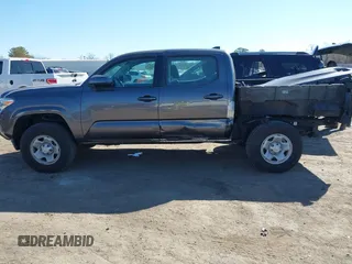 2017 Toyota Tacoma SR with VIN 5TFAX5GN9HX078780, listed as a IAAI auction lot 41749322 with 61,762 mi miles. Bid and sale history available at carsss.com. Image 15.