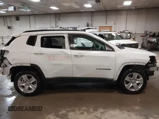 2022 Jeep Compass Latitude with VIN 3C4NJDBB9NT147839, listed as a IAAI auction lot 41620597 with 26,350 mi miles and . Bid and sale history available at DreamBid. Image 14.
