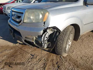 2011 Honda Pilot EX-L with VIN 5FNYF3H68BB020464, listed as a IAAI auction lot 41259261 with 223,069 mi miles and . Bid and sale history available at DreamBid. Image 6.