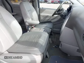 2007 Chrysler Town & Country Touring z VIN 2A4GP54L17R125711, wystawiony jako IAAI lot #41865946 z przebiegiem 169 558 mil mil oraz . Historia ofert i sprzedaży dostępna na DreamBid. Obrazek 17.