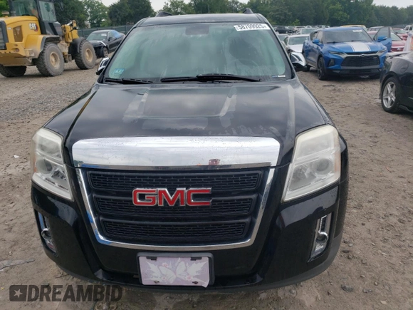 2015 GMC Terrain SLE z VIN 2GKFLWEK4F6261375, wystawiony jako Copart lot #58709925 z przebiegiem 170 367 mil mil oraz Czysty tytuł • Clean title. Historia ofert i sprzedaży dostępna na DreamBid. Obrazek 5.
