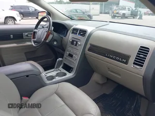 2007 Lincoln MKX with VIN 2LMDU68C97BJ33842, listed as a IAAI auction lot 42216910 with 137,164 mi miles and . Bid and sale history available at DreamBid. Image 5.