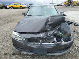 2018 BMW 3 Series 320i xDrive with VIN WBA8E5G5XJNU47441, listed as a Copart auction lot 78300304 with Not Provided miles and Salvage Title. Bid and sale history available at carsss.com. Image 5.