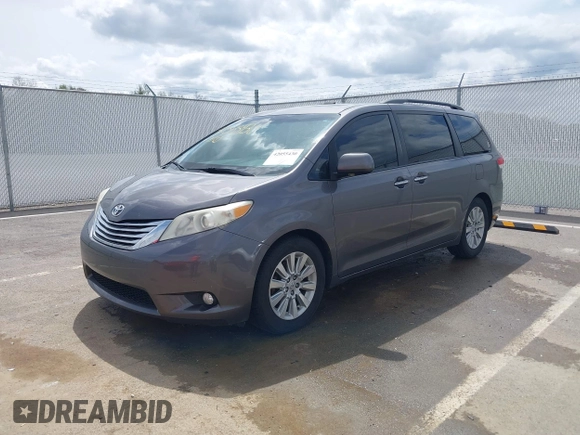 2011 Toyota Sienna XLE AAS with VIN 5TDYK3DC1BS069668, listed as a IAAI auction lot 42055430 with 212,167 mi miles and . Bid and sale history available at DreamBid. Image 18.
