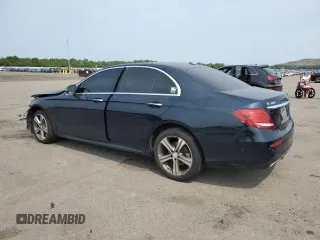 2017 Mercedes-Benz E 300 Luxury with VIN WDDZF4KB9HA108172, listed as a Copart auction lot 60645625 with 117,175 mi miles and Clean title. Bid and sale history available at DreamBid. Image 2.