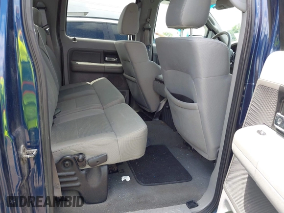 2008 Ford F-150 XLT z VIN 1FTPW14V78FB41598, wystawiony jako IAAI lot #42353178 z przebiegiem 185 747 mil mil oraz . Historia ofert i sprzedaży dostępna na DreamBid. Obrazek 8.