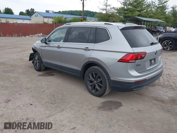 2023 Volkswagen Tiguan SE with VIN 3VV3B7AX1PM137324, listed as a IAAI auction lot 42378045 with 35,187 mi miles and . Bid and sale history available at DreamBid. Image 3.