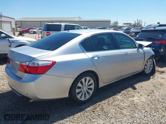 2013 Honda Accord Sdn EX-L with VIN 1HGCR2F89DA206267, listed as a IAAI auction lot 41882372 with Not Provided miles. Bid and sale history available at carsss.com. Image 4.