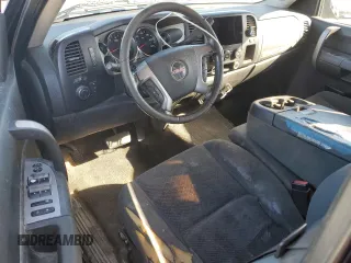 2008 GMC Sierra 2500HD SLE1 z VIN 1GTHK29K48E107662, wystawiony jako Copart lot #47490885 z przebiegiem Nie podano mil oraz Czysty tytuł • Clean title. Historia ofert i sprzedaży dostępna na DreamBid. Obrazek 8.