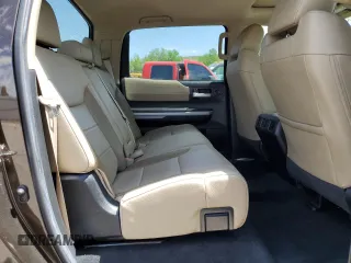 2021 Toyota Tundra Limited z VIN 5TFHY5F19MX967759, wystawiony jako Copart lot #56685535 z przebiegiem 44 146 mil mil oraz Szkoda całkowita • Salvage title. Historia ofert i sprzedaży dostępna na DreamBid. Obrazek 10.