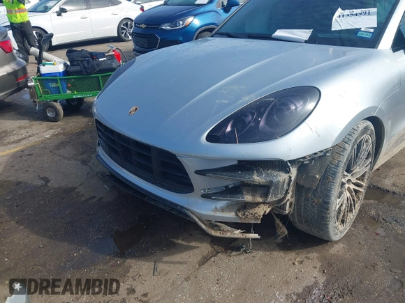 2015 Porsche Macan Turbo z VIN WP1AF2A5XFLB95717, wystawiony jako IAAI lot #41354991 z przebiegiem 122 663 mil mil oraz . Historia ofert i sprzedaży dostępna na DreamBid. Obrazek 6.