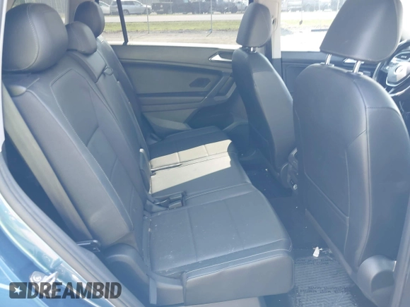 2018 Volkswagen Tiguan SEL с VIN 3VV2B7AX9JM146548, выставлен на аукционе IAAI как лот 42419486 с пробегом 84 906 миль миль и . История ставок и продаж доступна на DreamBid. Изображение 8.