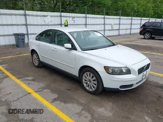 2005 Volvo S40 z VIN YV1MS382252100934, wystawiony jako IAAI lot #42265284 z przebiegiem 167 809 mil mil oraz . Historia ofert i sprzedaży dostępna na DreamBid. Obrazek 1.
