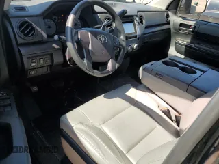 2017 Toyota Tundra SR с VIN 5TFUM5F1XHX073477, выставлен на аукционе Copart как лот 51618755 с пробегом 72 620 миль миль и Списание • Salvage title. История ставок и продаж доступна на DreamBid. Изображение 8.