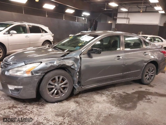 2015 Nissan Altima 2.5 S with VIN 1N4AL3AP8FN901157, listed as a IAAI auction lot 41569695 with 93,622 mi miles. Bid and sale history available at carsss.com. Image 6.