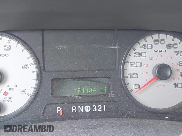 2005 Ford F-250 XL z VIN 1FTSW21P15EB14467, wystawiony jako IAAI lot #42254849 z przebiegiem 191 434 mil mil oraz . Historia ofert i sprzedaży dostępna na DreamBid. Obrazek 7.
