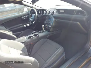 2017 Ford Mustang V6 z VIN 1FATP8EM0H5217314, wystawiony jako IAAI lot #42296116 z przebiegiem 104 845 mil mil oraz . Historia ofert i sprzedaży dostępna na DreamBid. Obrazek 5.