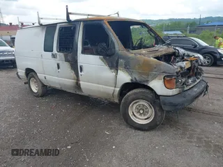 2005 Ford Econoline Cargo z VIN 1FTNE24L05HB25547, wystawiony jako IAAI lot #42434522 z przebiegiem Nie podano mil oraz . Historia ofert i sprzedaży dostępna na DreamBid. Obrazek 1.