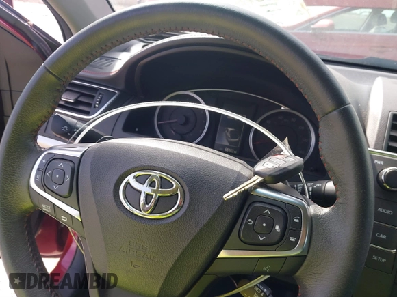 2017 Toyota Camry XLE with VIN 4T1BF1FKXHU811147, listed as a IAAI auction lot 41825677 with 68,163 mi miles. Bid and sale history available at carsss.com. Image 11.