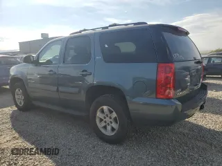 2008 GMC Yukon SLE w/3SB with VIN 1GKFK13038J229319, listed as a Copart auction lot 70972564 with 159,616 mi miles and Salvage Title. Bid and sale history available at carsss.com. Image 2.