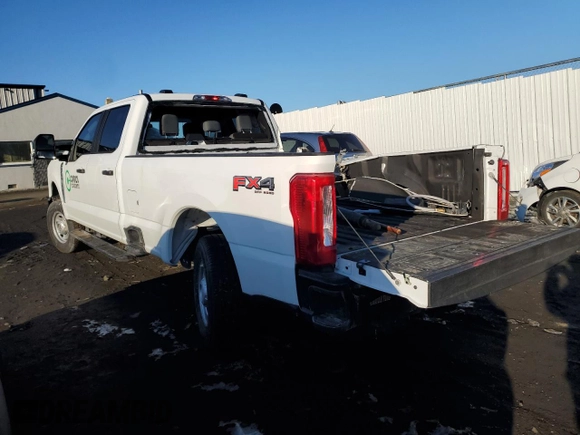 2023 Ford F-250 XL z VIN 1FT7W2BA9PEC16022, wystawiony jako Copart lot #42294015 z przebiegiem Nie podano mil oraz Szkoda całkowita • Salvage title. Historia ofert i sprzedaży dostępna na DreamBid. Obrazek 2.