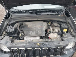 2017 Jeep Renegade Latitude с VIN ZACCJABB8HPF84295, выставлен на аукционе IAAI как лот 42431891 с пробегом 92 417 миль миль и . История ставок и продаж доступна на DreamBid. Изображение 10.