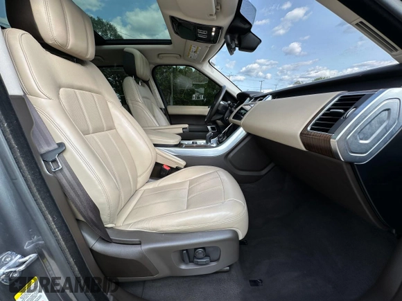 2019 Land Rover Range Rover Sport HSE with VIN SALWR2RV2KA845903, listed as a Copart auction lot 59630335 with 63,016 mi miles and Clean title. Bid and sale history available at DreamBid. Image 5.