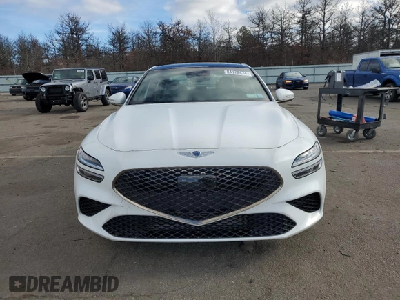 2023 Genesis G70 3.3T with VIN KMTG54TE5PU133386, listed as a Copart auction lot 84172474 with 7,860 mi miles and Salvage title. Bid and sale history available at DreamBid. Image 5.