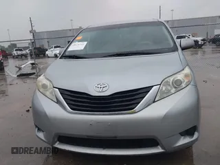 2014 Toyota Sienna LE AAS with VIN 5TDKK3DC9ES501255, listed as a IAAI auction lot 42096386 with 347,364 mi miles and . Bid and sale history available at carsss.com. Image 12.