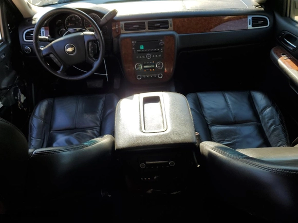 2007 Chevrolet Silverado 1500 LTZ with VIN 2GCEK13M071624464, listed as a Copart auction lot 41727645 with 188,180 mi miles and Salvage Title. Bid and sale history available at carsss.com. Image 8.