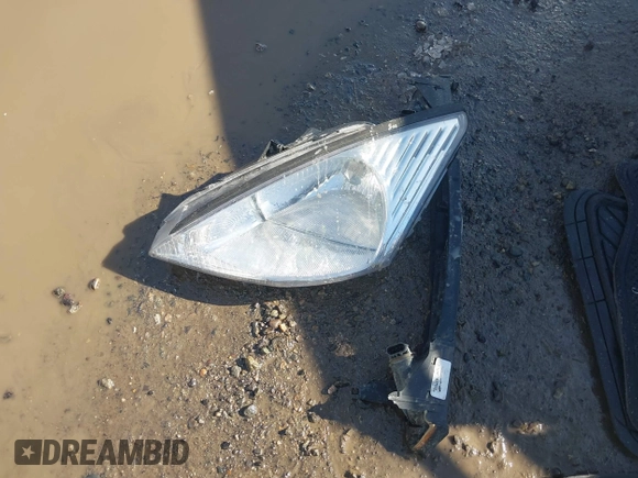 2003 Ford Focus ZX3 с VIN 3FAFP31333R106050, выставлен на аукционе IAAI как лот 41659209 с пробегом 116 753 миль миль и . История ставок и продаж доступна на DreamBid. Изображение 12.