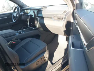 2024 GMC Acadia AWD Elevation z VIN 1GKENNKS0RJ202447, wystawiony jako IAAI lot #41698937 z przebiegiem 11 025 mil mil oraz . Historia ofert i sprzedaży dostępna na DreamBid. Obrazek 5.