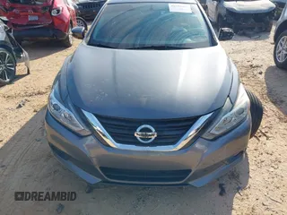2017 Nissan Altima SR z VIN 1N4AL3AP7HC112822, wystawiony jako IAAI lot #42156282 z przebiegiem 121 124 mil mil oraz . Historia ofert i sprzedaży dostępna na DreamBid. Obrazek 11.