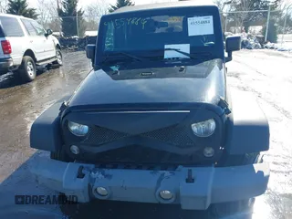 2018 Jeep Wrangler JK Unlimited Sport with VIN 1C4BJWDG3JL829130, listed as a IAAI auction lot 41554884 with 109,745 mi miles. Bid and sale history available at carsss.com. Image 12.