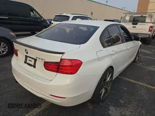 2014 BMW 3 Series 328i xDrive с VIN WBA3B5G57ENS10589, выставлен на аукционе IAAI как лот 42476824 с пробегом 208 112 миль миль и . История ставок и продаж доступна на DreamBid. Изображение 4.