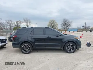 2015 Ford Explorer Sport z VIN 1FM5K8GT6FGB89859, wystawiony jako IAAI lot #42075330 z przebiegiem 208 578 mil mil oraz . Historia ofert i sprzedaży dostępna na DreamBid. Obrazek 13.