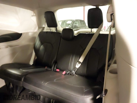 2021 Chrysler Pacifica Touring L with VIN 2C4RC1BG7MR531772, listed as a IAAI auction lot 41834392 with 156,123 mi miles and . Bid and sale history available at DreamBid. Image 20.