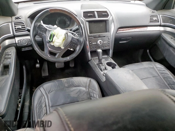 2017 Ford Explorer Platinum с VIN 1FM5K8HT3HGD84688, выставлен на аукционе Copart как лот 57311355 с пробегом 101 599 миль миль и Списание • Salvage title. История ставок и продаж доступна на DreamBid. Изображение 8.