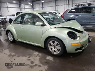 2007 Volkswagen New Beetle Coupe with VIN 3VWPW31C17M516668, listed as a Copart auction lot 47377115 with 216,568 mi miles and Salvage Title. Bid and sale history available at carsss.com. Image 4.