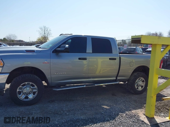2022 Ram 2500 Tradesman with VIN 3C6UR5CL8NG280660, listed as a IAAI auction lot 42077678 with 84,009 mi miles and . Bid and sale history available at DreamBid. Image 14.