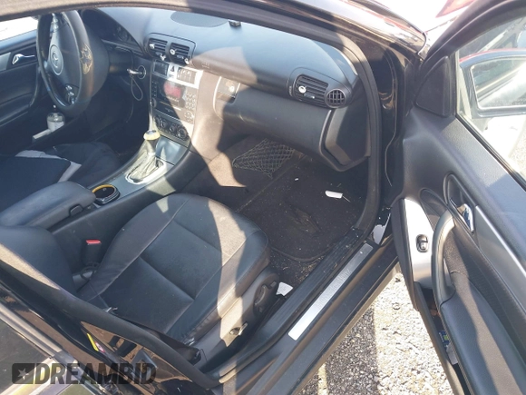 2006 Mercedes-Benz C 230 Sport with VIN WDBRF52H06A891480, listed as a IAAI auction lot 41915503 with 175,446 mi miles and . Bid and sale history available at carsss.com. Image 5.
