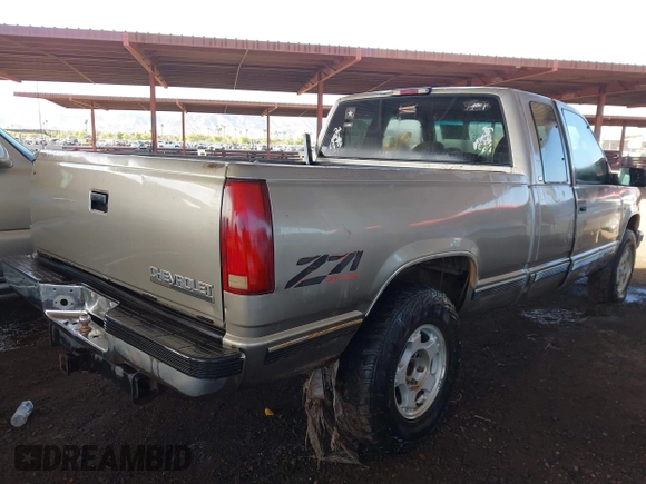1998 Chevrolet Silverado 1500 with VIN 1GCEK19R5WR125586, listed as a IAAI auction lot 41797844 with 329,124 mi miles and . Bid and sale history available at DreamBid. Image 4.
