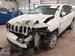 2017 Jeep Cherokee Latitude with VIN 1C4PJLCS7HW549570, listed as a IAAI auction lot 41276093 with 135,664 mi miles and . Bid and sale history available at carsss.com. Image 6.