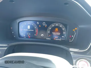 2024 Acura Integra w/A-Spec Package z VIN 19UDE4H36RA007486, wystawiony jako IAAI lot #41670863 z przebiegiem 24 374 mil mil oraz . Historia ofert i sprzedaży dostępna na DreamBid. Obrazek 7.